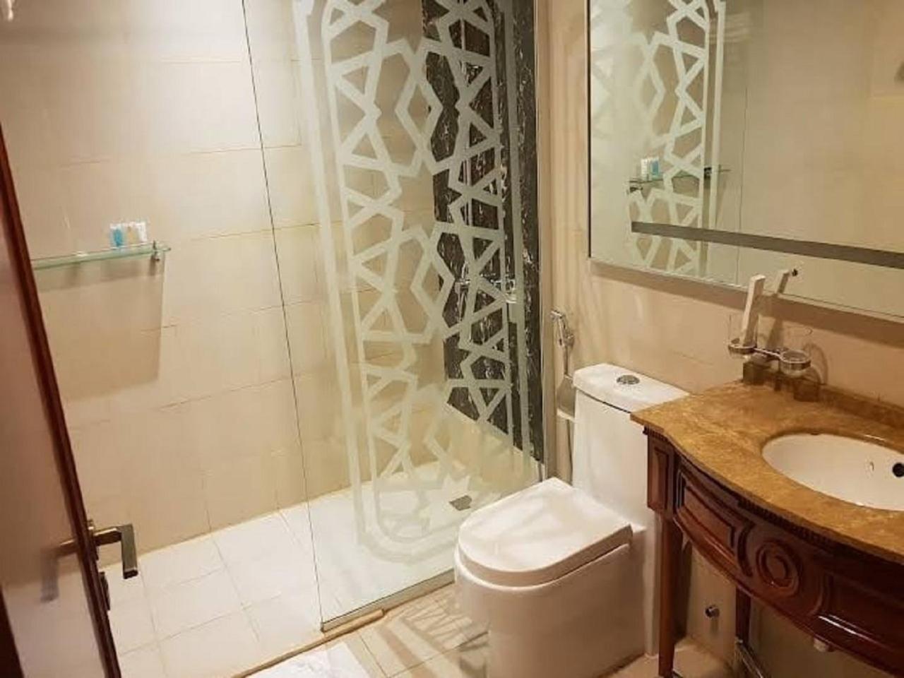 Quiet Al Shatee Hotel